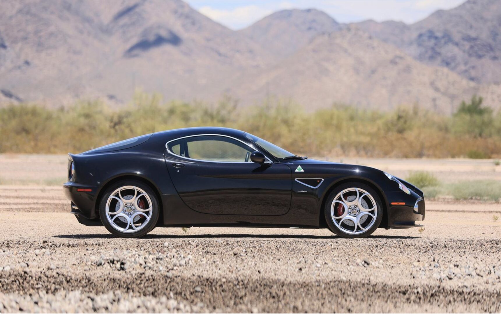 Black Alfa Romeo 8C Competizione