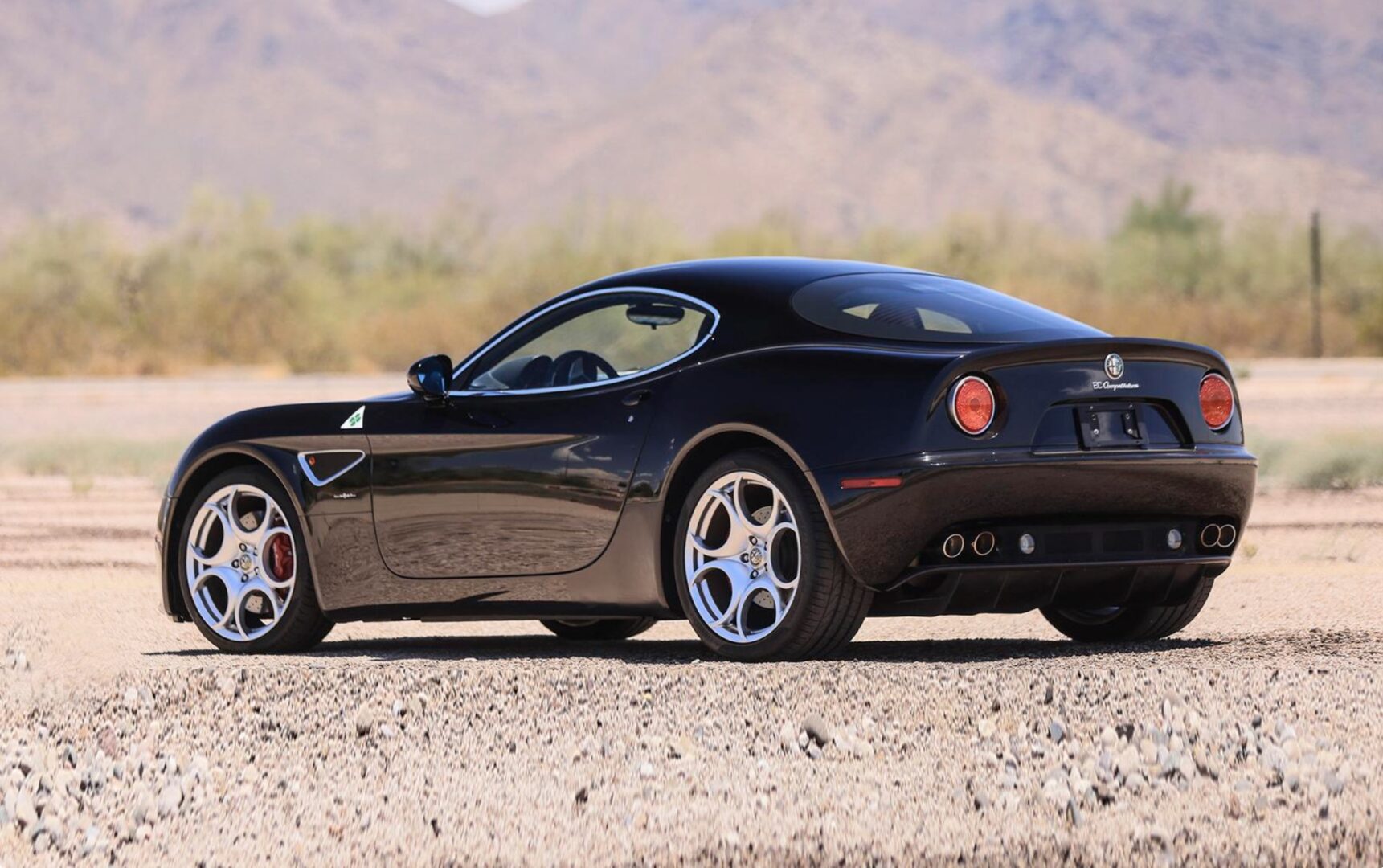 Black Alfa Romeo 8C Competizione